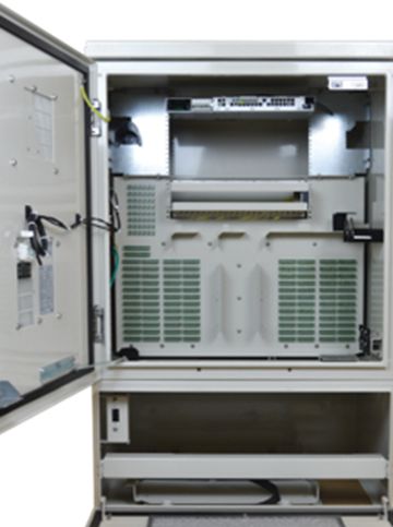 Optical broadband cabinet, closed and open